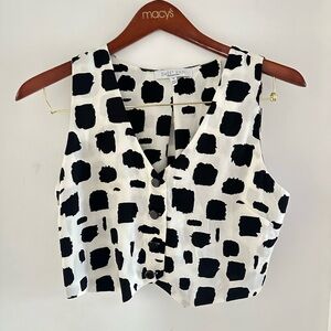 🌻 Sweet Rain Black & White Cropped Button Front Vest 🌻